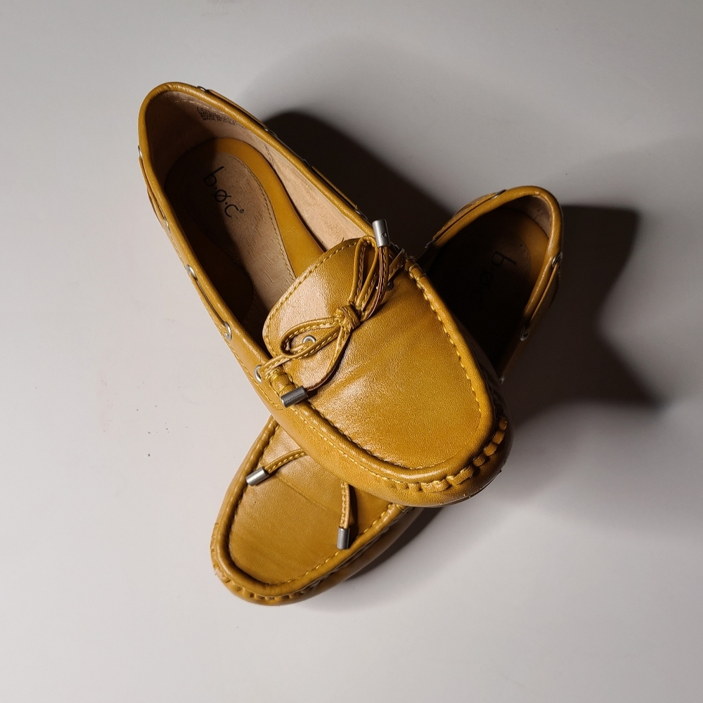 **SOLD**Shoe's